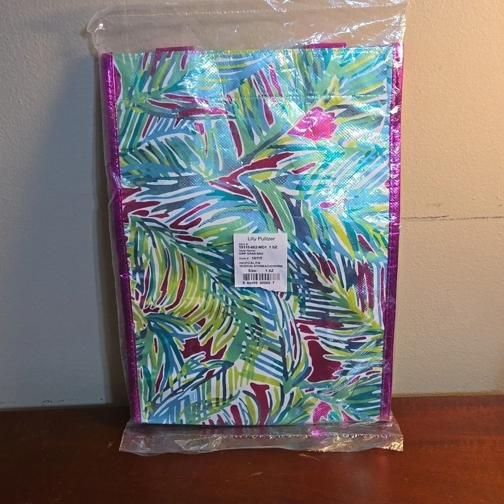 Lilly Pulitzer Pink Green Blue Lunch Tote Bag NWT Sealed - Picture 2 of 4